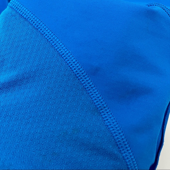 Lululemon crops with ruching and reflective details - Picture 3 of 4